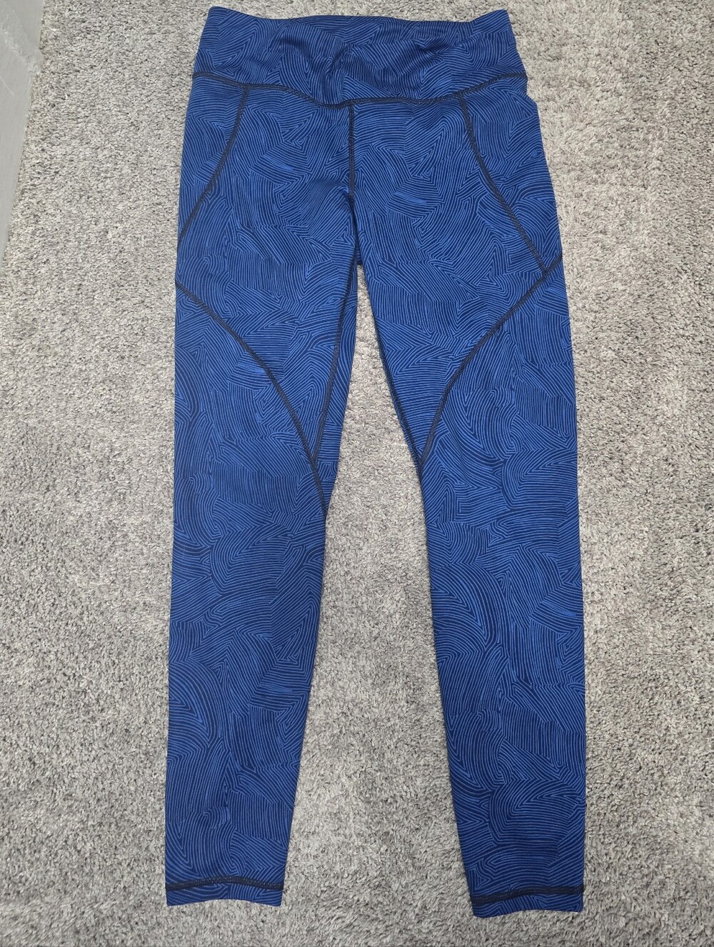 Patagonia Women's Size Medium Blue Geometric Print Leggings With Pockets!